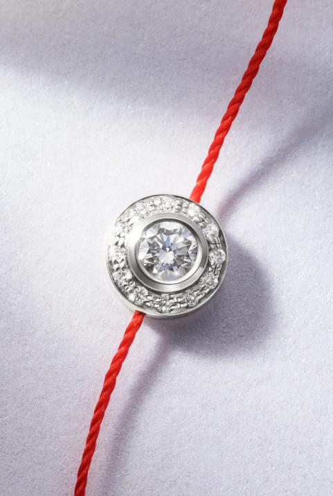 String bracelet with 0.26ct diamonds in white gold bezel setting - Redline - 0++