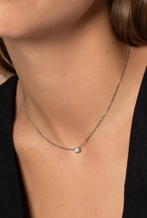 Chain necklace with 0.1ct diamond in black gold square bezel setting - Redline - 0++