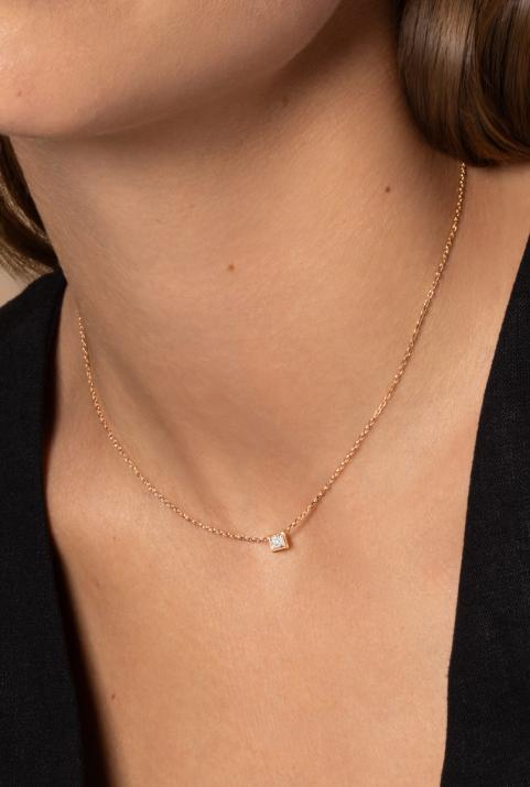 Chain necklace with 0.1ct diamond in rose gold square bezel setting - Redline - 0++