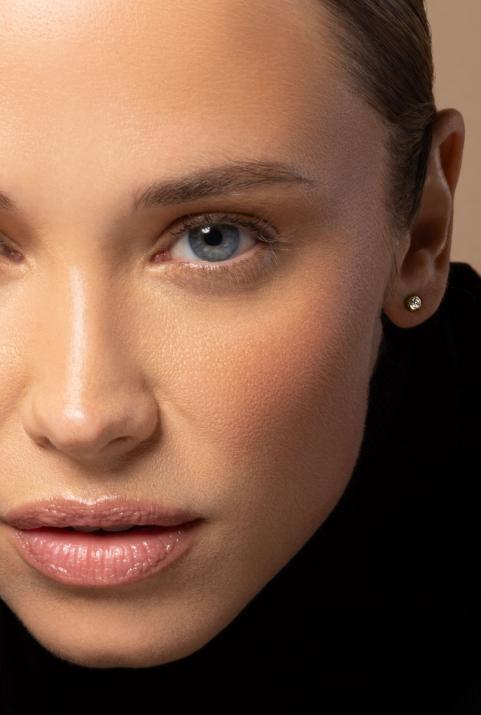 Earrings with 0.2ct diamond in yellow gold bezel setting - Redline - 0++