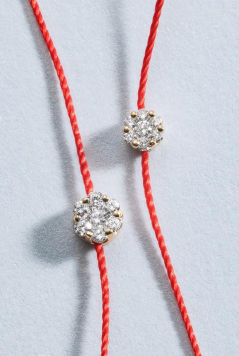 String bracelet with 0.05ct diamonds in yellow gold cluster style setting - Redline - 0++