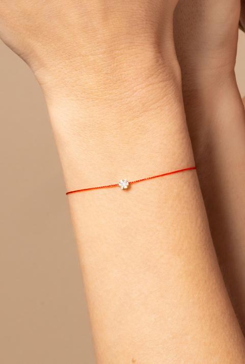 String bracelet with 0.05ct diamonds in yellow gold cluster style setting - Redline - 0++