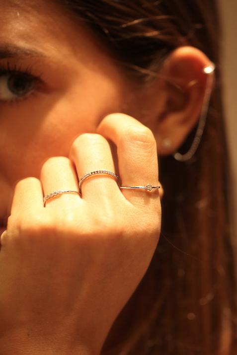 Bangle Ring with 0.05ct Round Diamond in Yellow Gold Bezel Setting - Redline - 0++