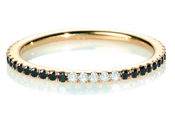 Rose gold ring band with pave black diamonds and 5 white diamondss - Redline