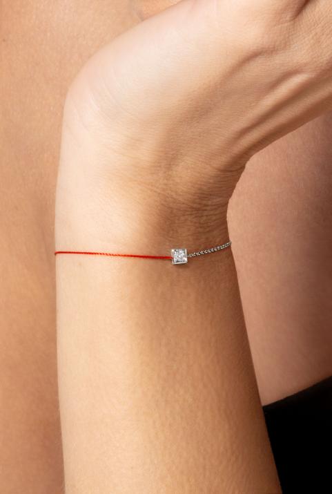 String and chain bracelet with 0.1ct diamond in white gold square bezel setting - Redline - 0++