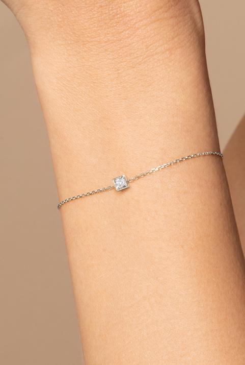 Chain bracelet with 0.1ct diamond in white gold square bezel setting - Redline - 0++