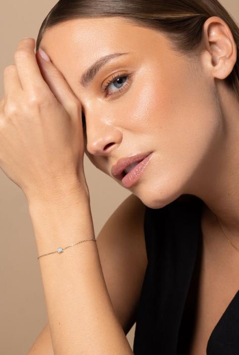 Chain bracelet with 0.1ct diamond in white gold square bezel setting - Redline - 0++