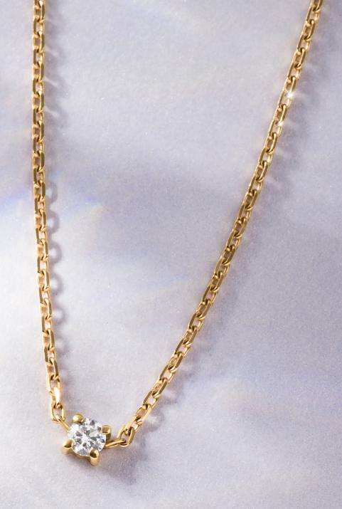 Chain necklace wth 0.08ct diamond in yellow gold prong setting - Redline - 0++