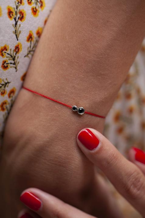 String bracelet with 0.15ct black diamond in white gold bezel setting - Redline - 0++