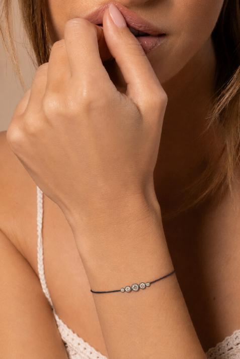 String bracelet with 0.5ct diamonds in black gold bezel setting - Redline - 0++