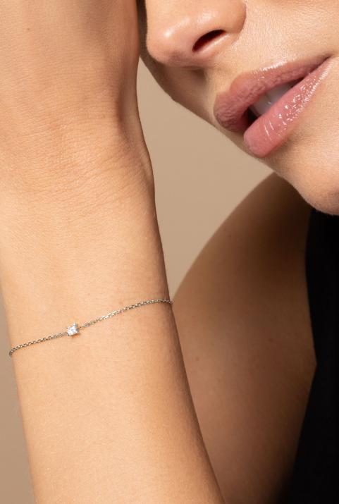Chain bracelet with 0.11ct princess cut diamond in white gold prong setting - Redline - 0++