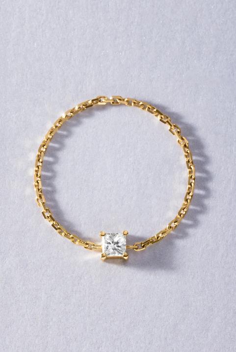 Chain ring with 0.11ct princess cut diamond in yellow gold prong setting - Redline - 0++