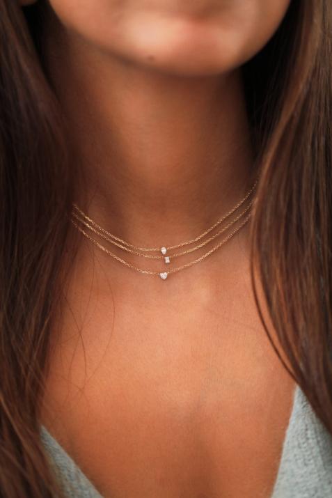 Chain necklace with 0.1ct pear shaped diamond in yellow gold prong setting - Redline - 0++