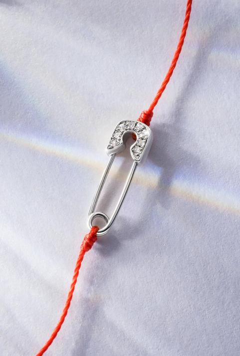 String bracelet with diamond-paved safety pin in white gold - Redline - 0++