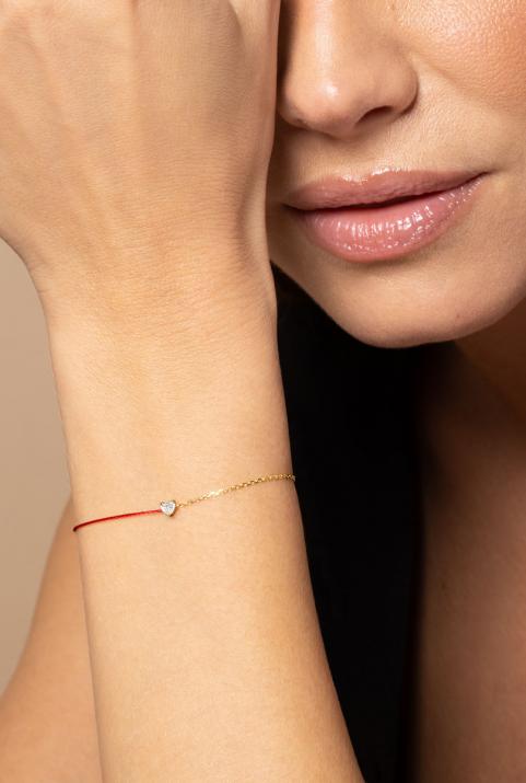String and chain bracelet with 0.1ct heart shaped diamond in yellow gold prong setting - Redline - 0++