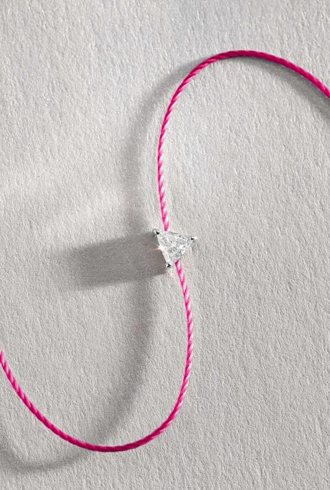String bracelet with 0.1ct trillion cut diamond in white gold prong setting - Redline - 0++
