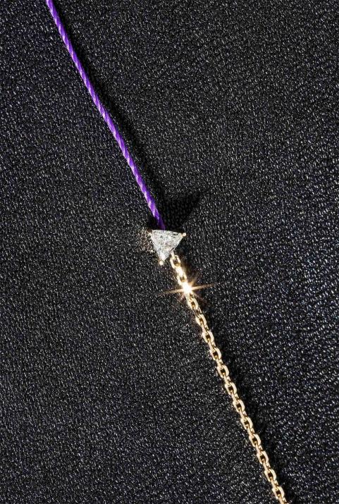 String and chain bracelet with 0.1ct trillion cut diamond in yellow gold prong setting - Redline - 0++