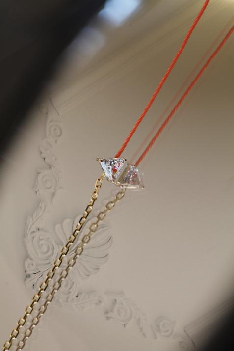 String-Chain Bracelet For Women with 0.20ct Trillion Diamond in Yellow Gold Prong Setting - Redline - 0++