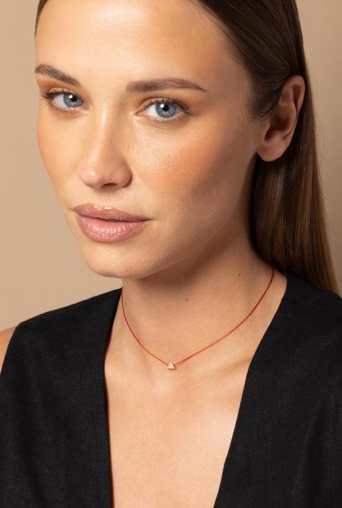 String necklace with 0.2ct trillion cut diamond in yellow gold prong setting - Redline - 0++