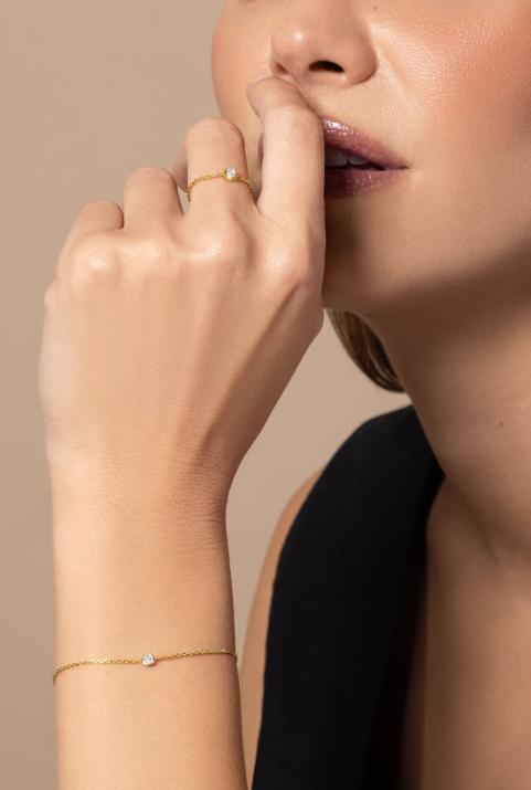 Chain ring with 0.1ct diamond in yellow gold bezel setting - Redline - 0++