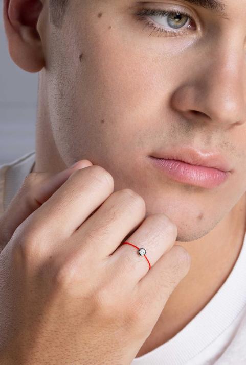 String ring with 0.1ct diamond in black gold bezel setting bezel - Redline - 0++