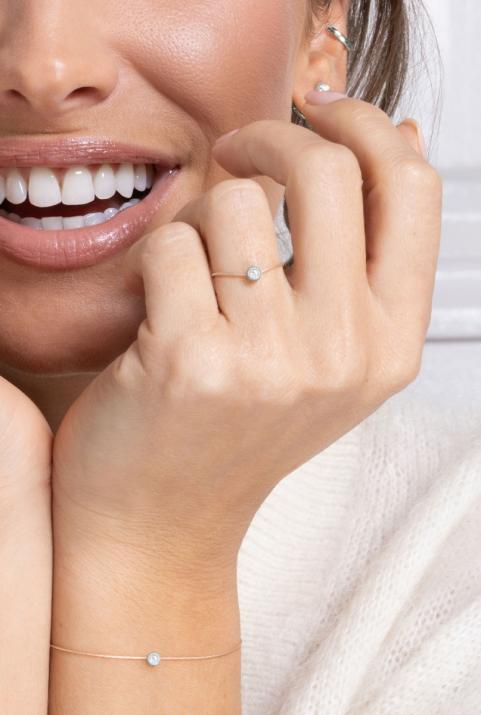 String ring with 0.02ct diamond in white gold bezel setting - Redline - 0++