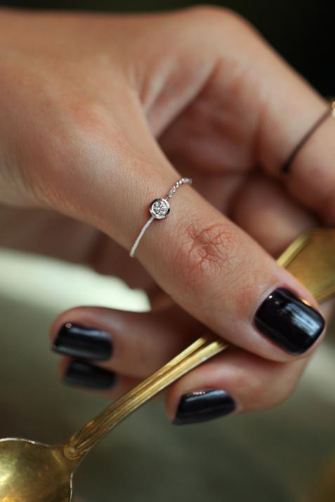 String and chain ring with 0.1ct diamond in black gold bezel setting - Redline - 0++