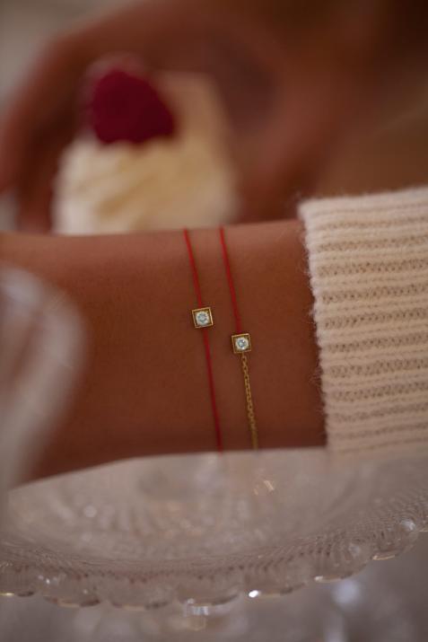 String and chain bracelet with 0.1ct diamond in yellow gold square bezel setting - Redline - 0++