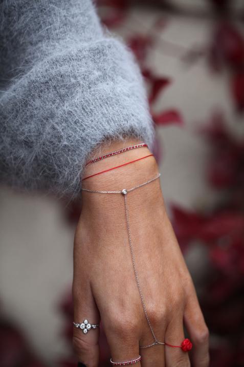 String and chain bracelet with 0.02ct diamond in white gold bezel setting - Redline - 0++