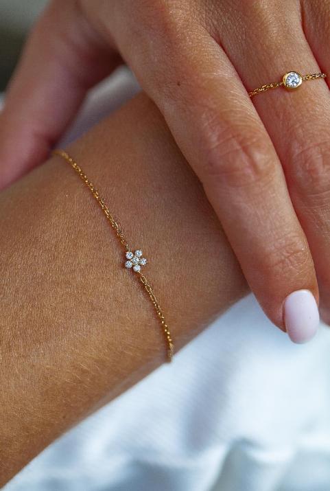 Yellow gold chain bracelet with diamonds on a star - Redline - 0++