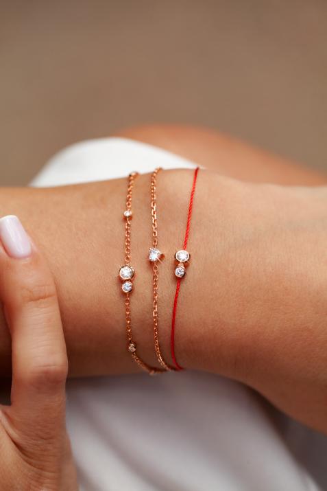 Chain bracelet with two 0.15ct diamonds and little diamonds in rose gold bezel setting - Redline - 0++