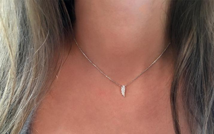 White gold chain necklace with diamond-paved wing - Redline - 0++