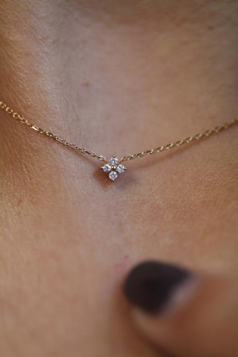 Yellow gold chain necklace with 4 diamonds on a star - Redline - 0++