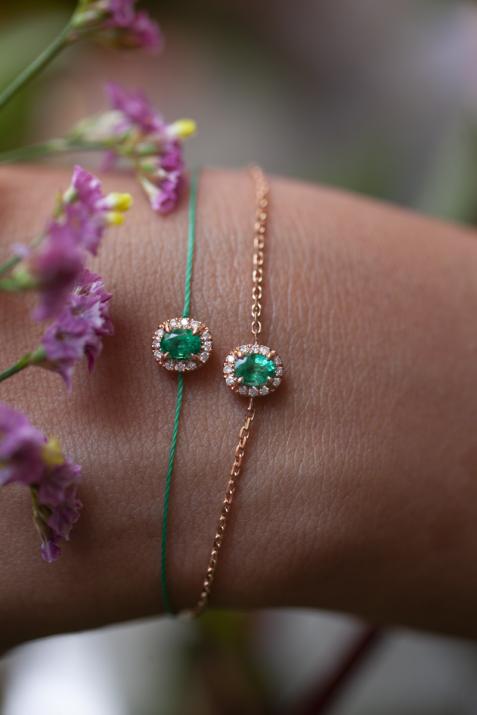 Chain Bracelet For Women with 0.06ct Oval Diamond and Emeraldin Rose Gold Prong Setting - Redline - 0++