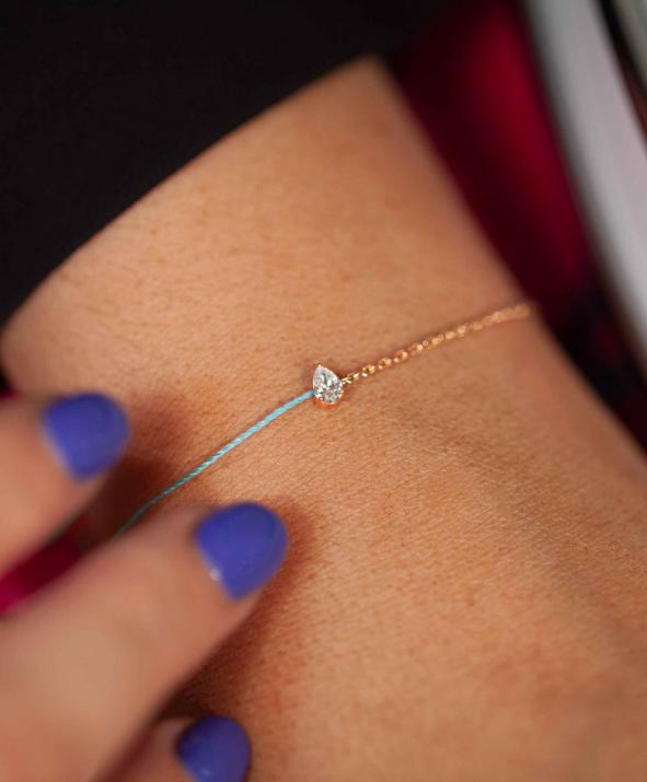 String and chain bracelet with 0.2ct pear shaped diamond in rose gold prong setting - Redline - 0++