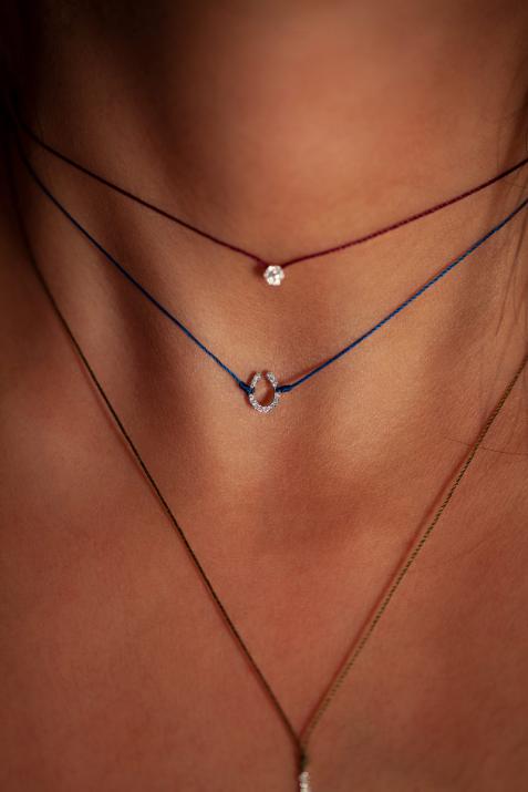 String necklace with diamond-paved horseshoe in white gold - Redline - 0++