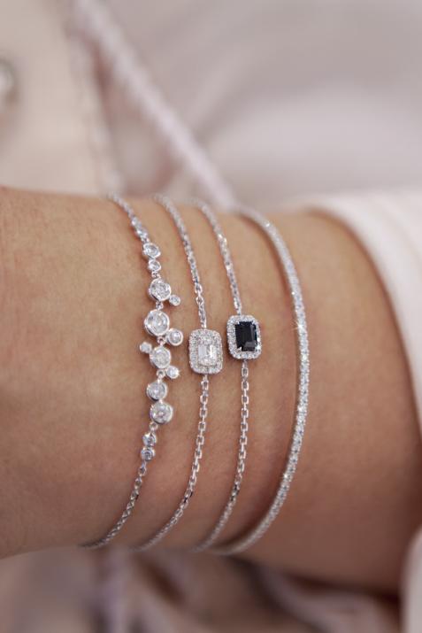 Onyx and diamonds chain bracelet in white gold prong setting - Redline - 0++