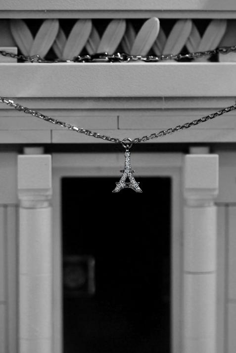 Black gold chain necklace with diamond-paved Eiffel Tower - Redline - 0++