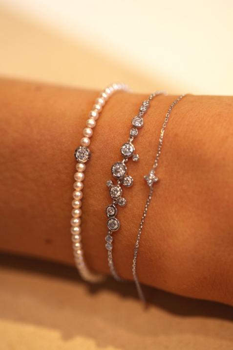 String bracelet with small freshwater pearls and 0.1ct diamond in black gold bezel setting - Redline - 0++