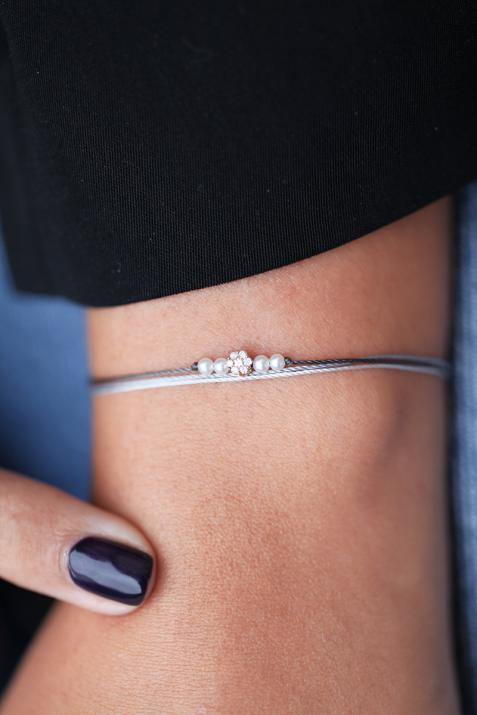 Multistring Bracelet For Women with 0.05ct Round Diamond in Yellow Gold Cluster Setting - Redline - 0++