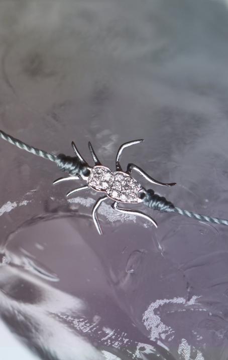 Strange Diamond Thread bracelet in White Gold - Redline