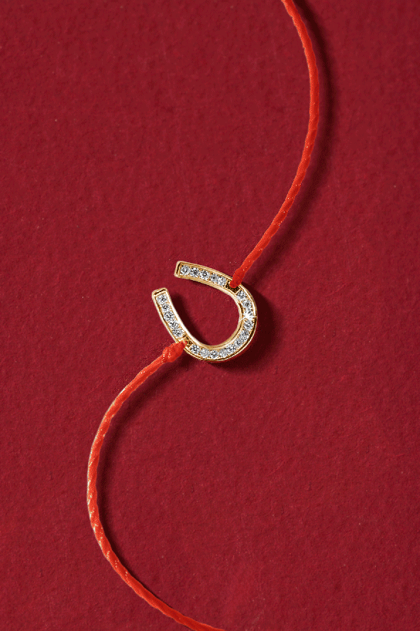 幸運を運ぶ、赤い糸